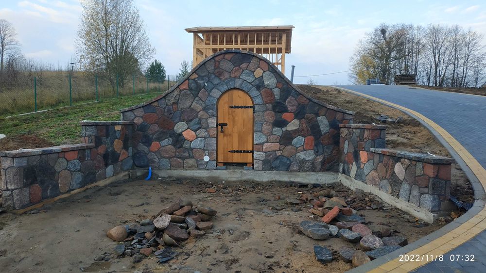 Prace z kamienia polnego, kamienia płomieniowanego i nie tylko.