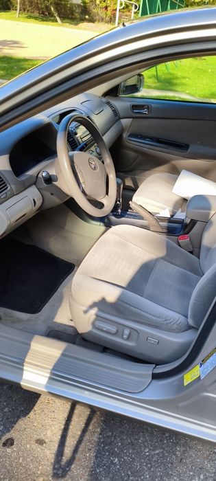 Toyota camry 2,4 LE 2005 16 V