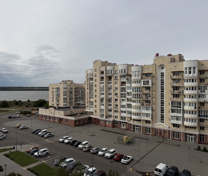 Продаж 1 кімнатної квартири в ЖК «Рівʼєра», Намив.