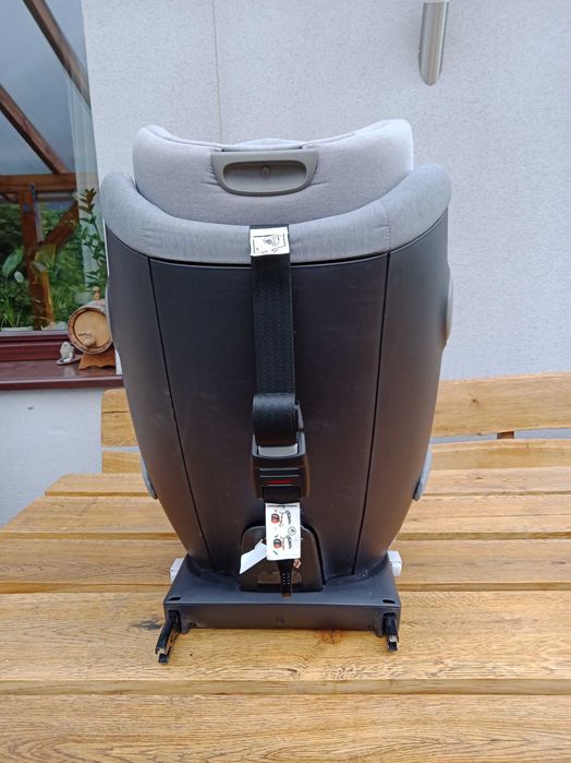 Fotelik do samochodu