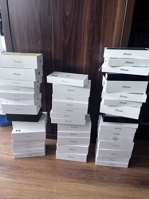 Pudelka od IPhone, pudelka od iphone telefon iphone