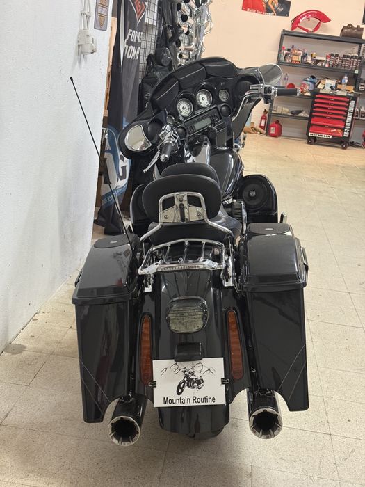 Harley Street glide CVO 1800cc