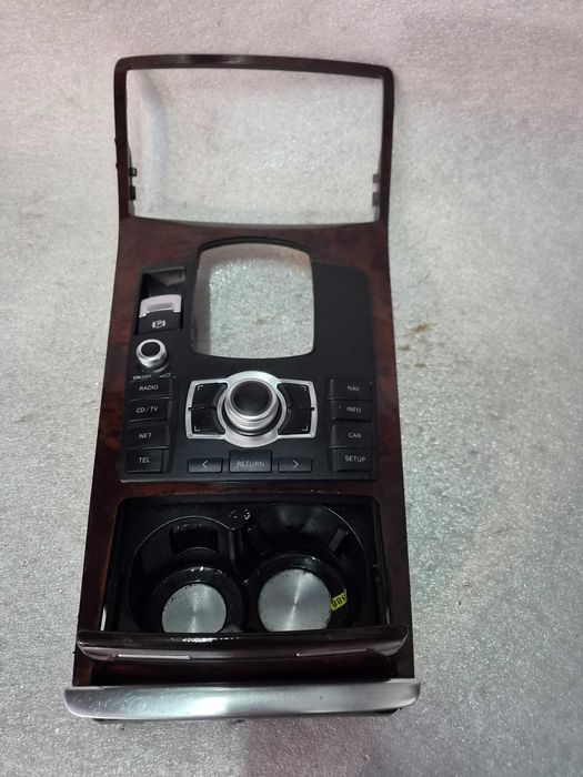 Panel konsola MMI Audi A8 D3 -609