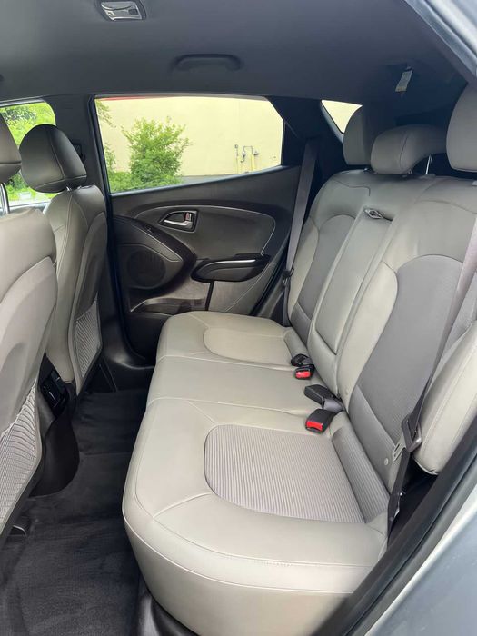 Hyundai Tucson      2015