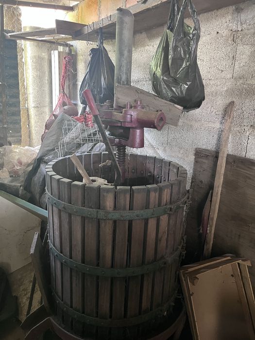 Prensa de uvas (espremedeira)