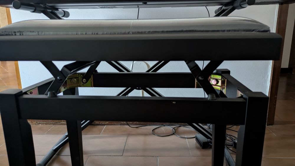 Roland FP-10 + Banco Regulável + Suporte + Caixa Original | Como Novo