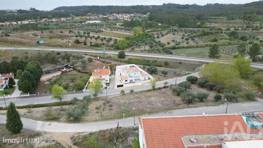 Terreno para construção em Souselas e Botão