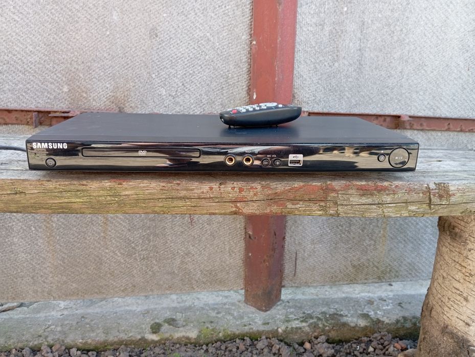 Продам ДВД плейр