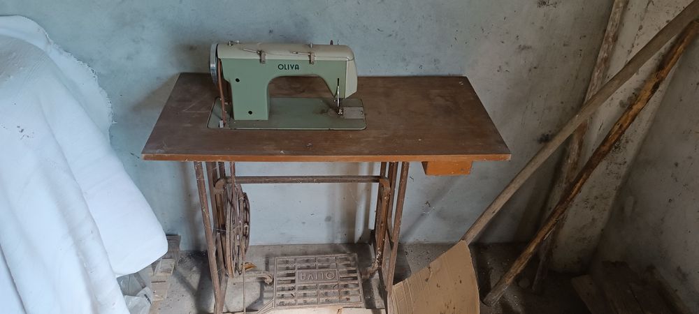 Maquina de costura Oliva