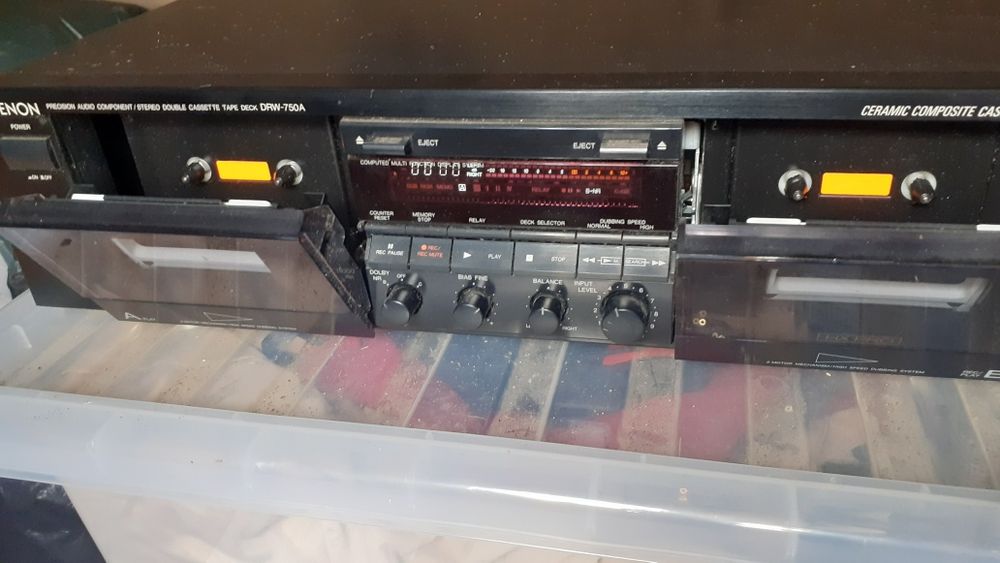 Dek duplo DENON.