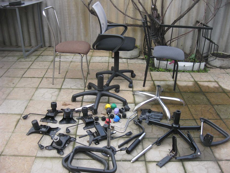 Продам офисное кресло стул