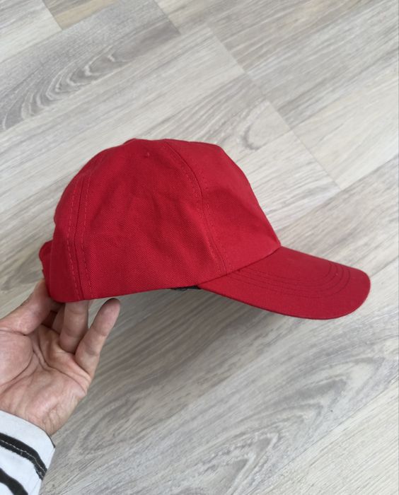 Czerwona Czapka z Daszkiem Vintage Hat Flaga Viet Nam Y2K