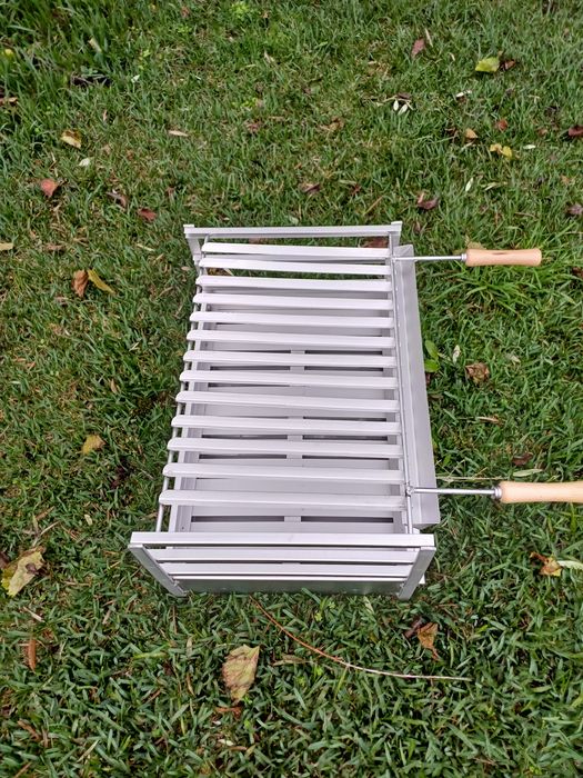 Grelhador inox com grelha argentina