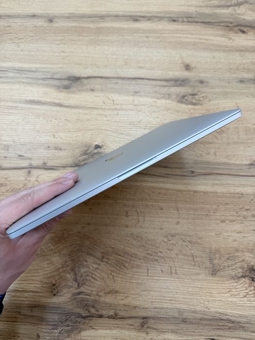 Магазин - 13” 2020 MacBook Pro i5/16GB/512GB Silver Батарея: 100% - Гарантія