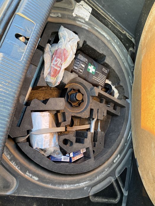 Volkswagen Golf Plus 2005 1.4 Мпі Бензин