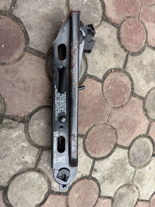 Домкрат Volksvagen Golf Passat Audi a3,а4,аб