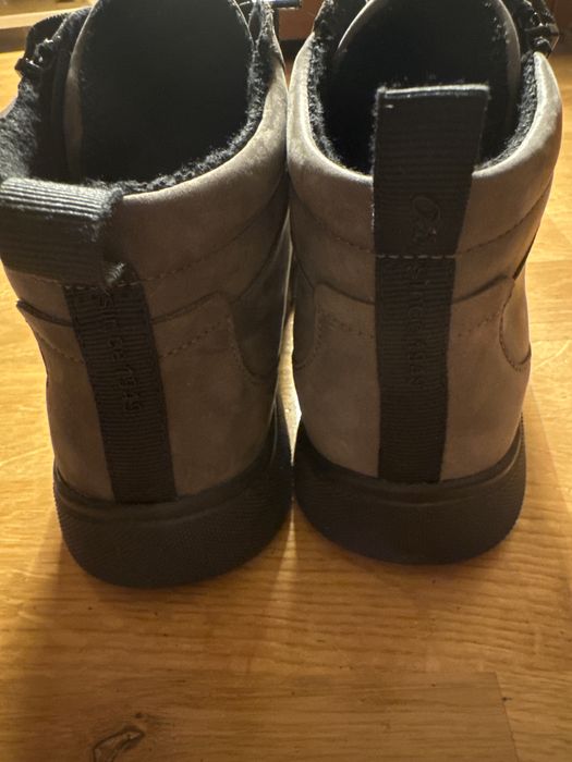 Ocieplane buty za kostkę firmy ara