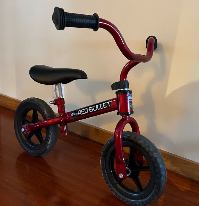 Bicicleta de equilíbrio Red Bullet (Chicco)