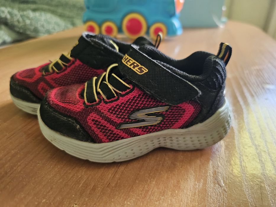 Buciki Skechers dla dzieci