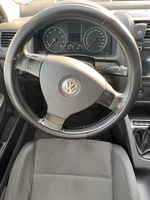 Volkwagen golf V 1.4 fsi