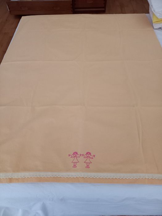 Lençol de flanela para cama bebé com fronha igual