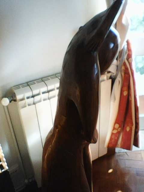 Escultura Bailarina de grande dimensão