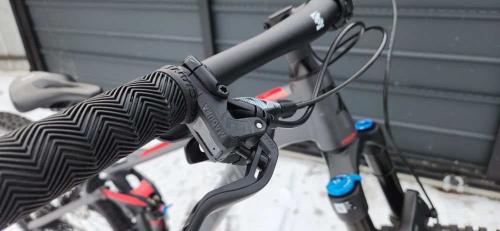 Продам  топовий велосипед  є вибір