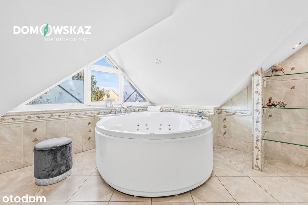 Unikatowy dom o pow. 392 m² na działce 3260 m2