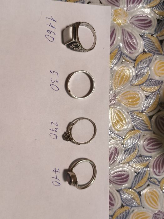Продам срібні каблучки