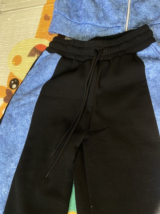 Стильний синій костюм XS ідеальний на весну та зиму