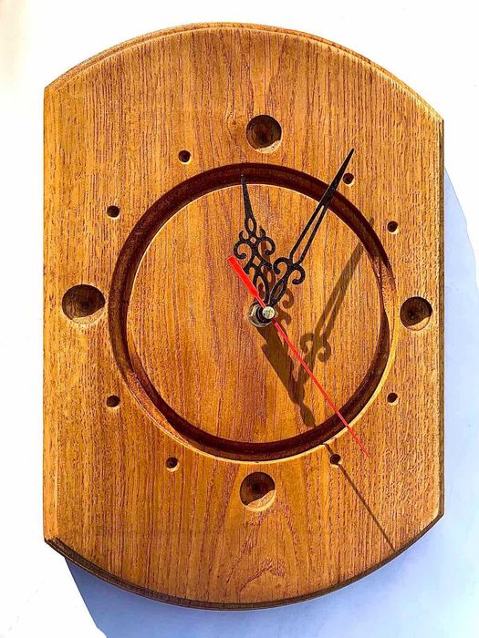 часы деревянные (дуб)