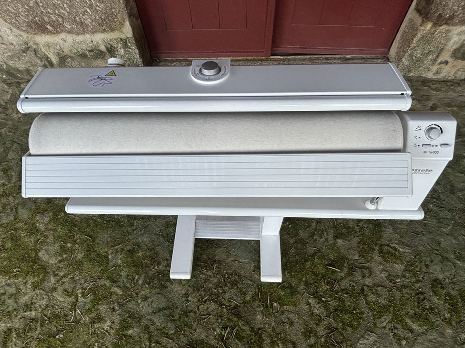 Calandra Miele Profissional HM 16-80D
