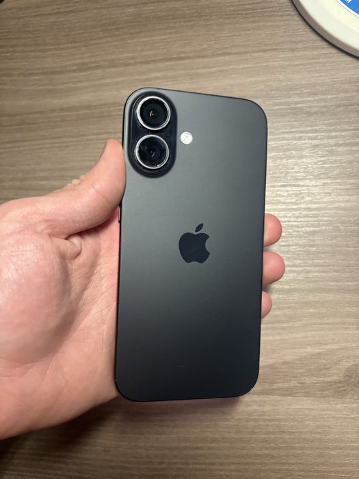 Iphone 16 black 128 gb