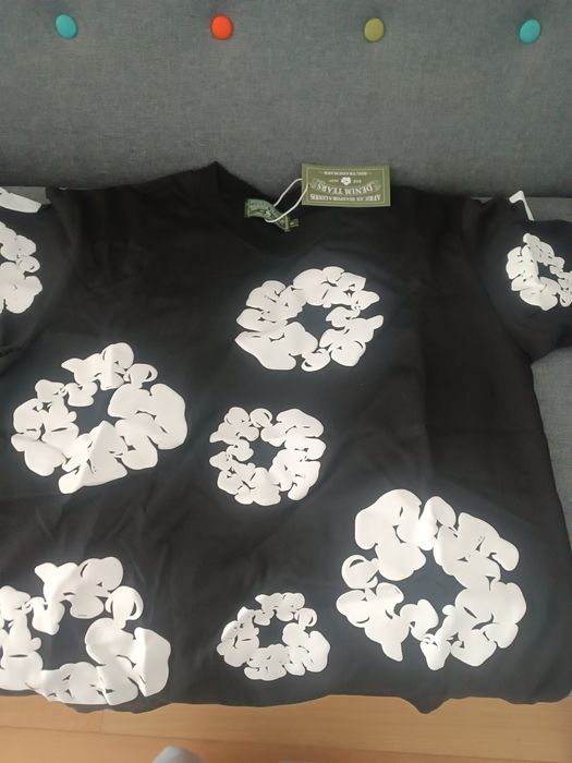 T-shirt denim tears