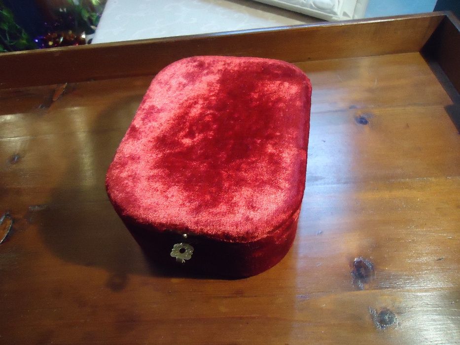 Estojo em Veludo Com Placa Comemorativa  da Emissora Nacional 1970