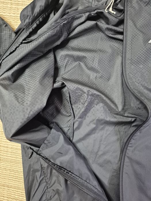 Жіноча вітровка Adidas Terrex Xperior Windweav(розмір М)