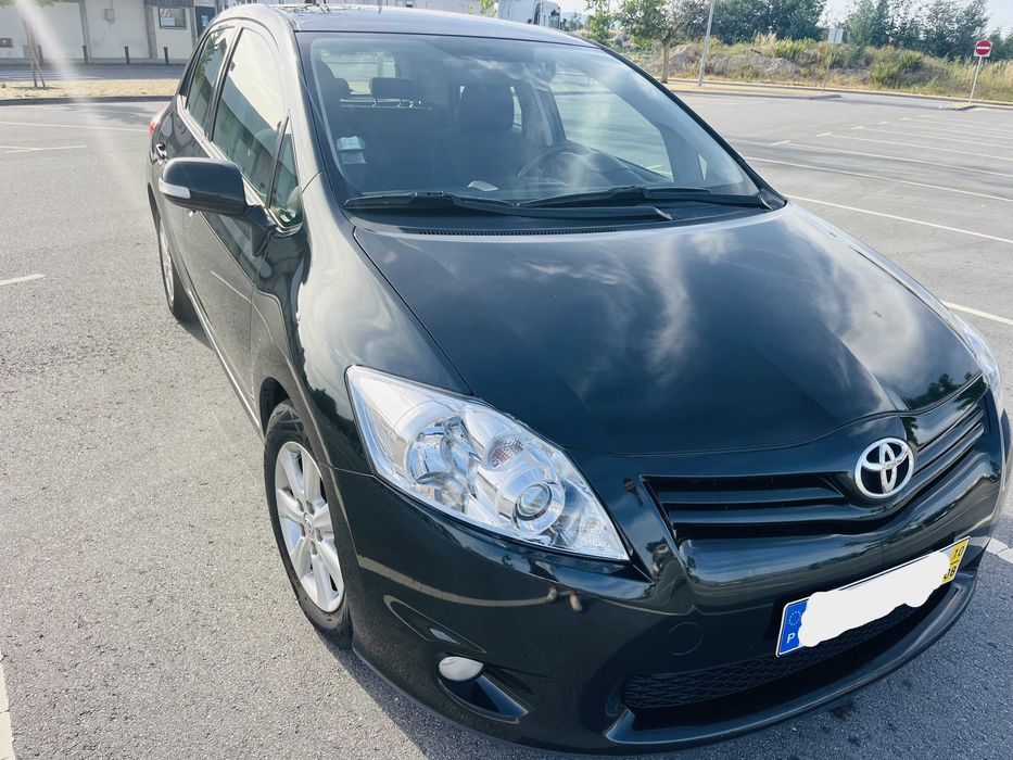 Vendo toyota Auris bem estimado