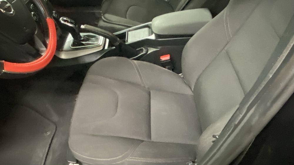 Carro Volvo V40 para venda