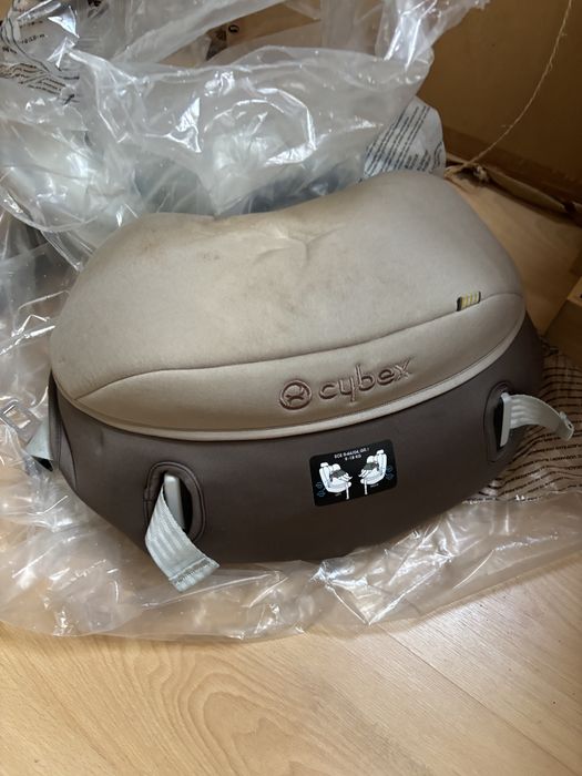 Cybex Sirona I-size 360