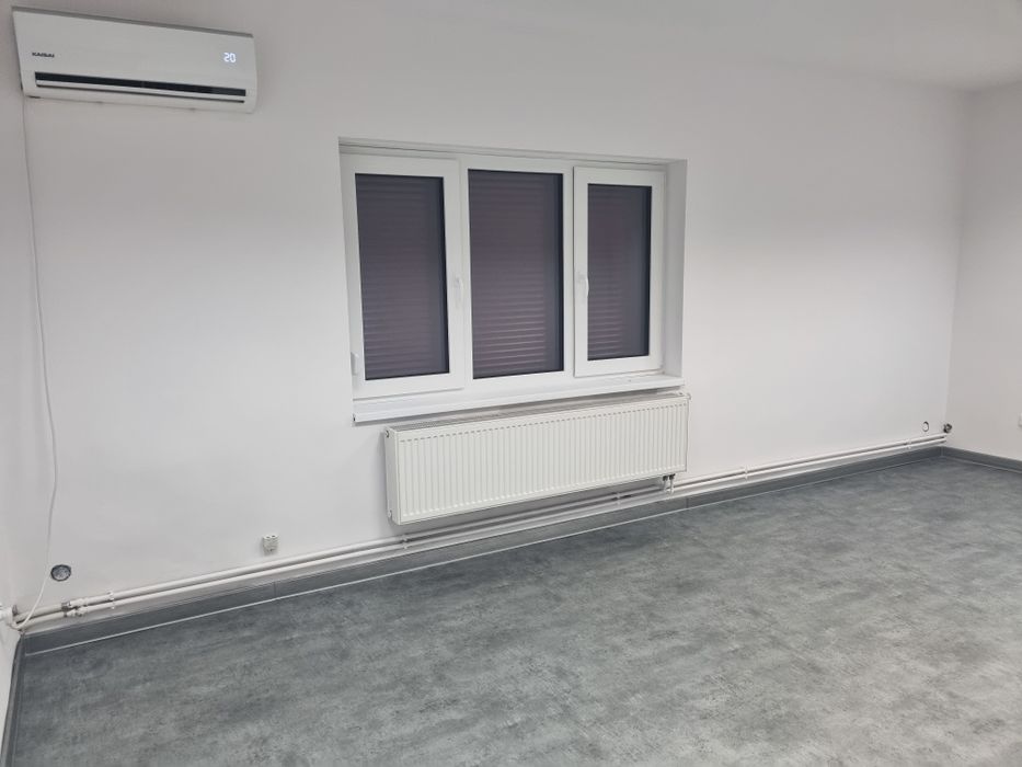 Do wynajęcia lokal usługowo - handlowy - Biurowy  24 M2