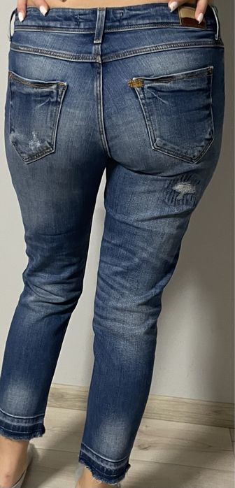 Jeansy 7/8 spodnie biodrówki z rozdarciami dziurami 38 M Zara
