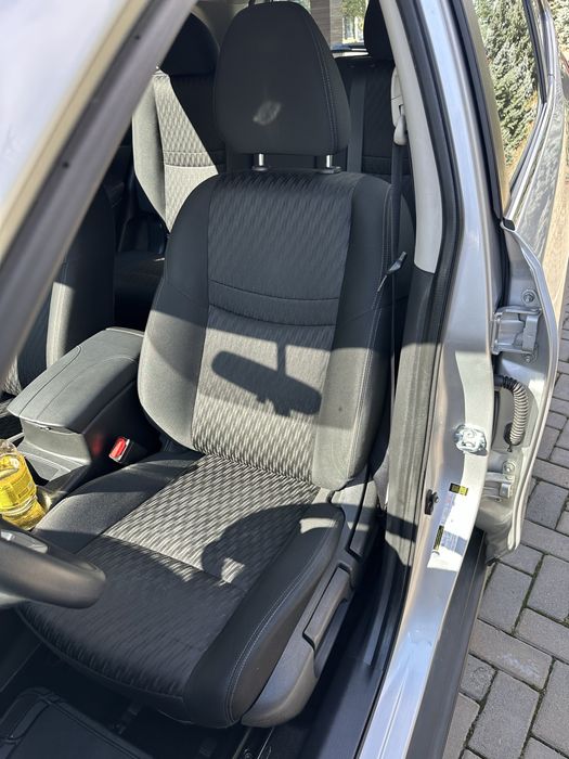 Nissan Rogue T32 REST 2.5 бензин Автомат