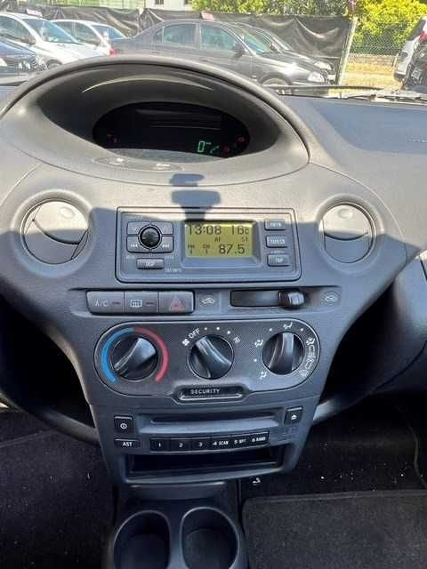 Bom e Barato pode e deve trazer mecanico Toyota Yaris 1.0 Terra AC