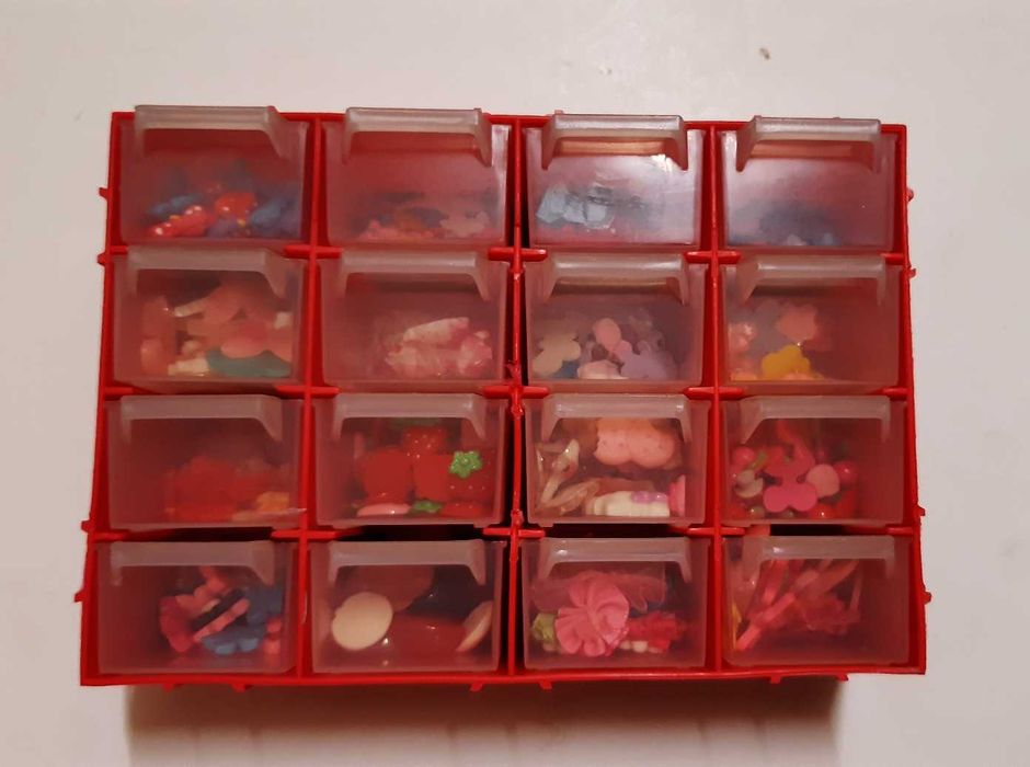 Material de artesanato variado