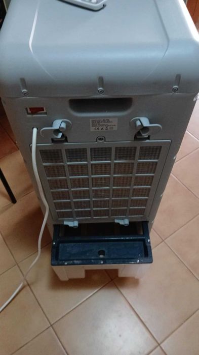 Portátil/ Climatizador/ Quente e Frio