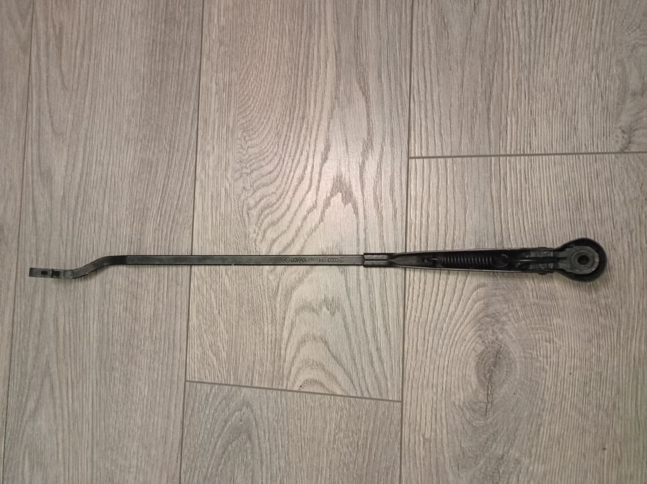 Рычаг стеклоочистителя Гольф 2