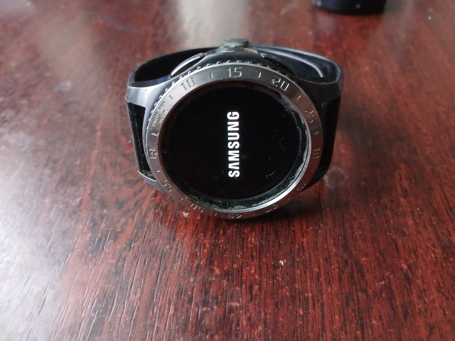Смарт годинник Samsung gear s3 frontier