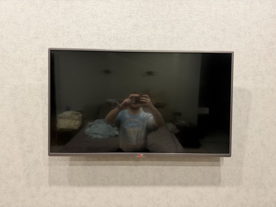 Телевізо LG 42 дюйма