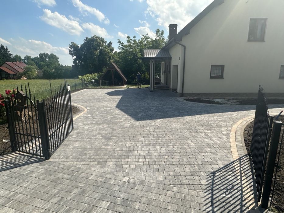 Usługi brukarskie,  układanie kostki brukowej