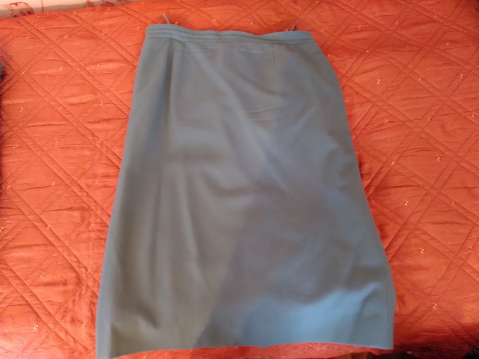 Kostium damski elegancki. Roz. 40. Zieleń-seledyn-petrol